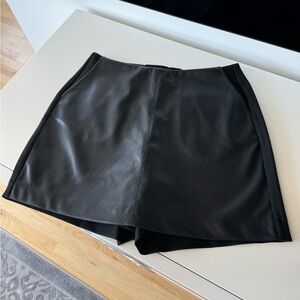 Cabi Faux Leather Jett Skort - New